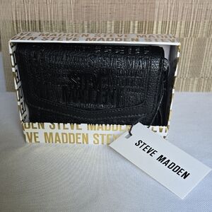 NIB Steve Madden Black Embossed Wallet